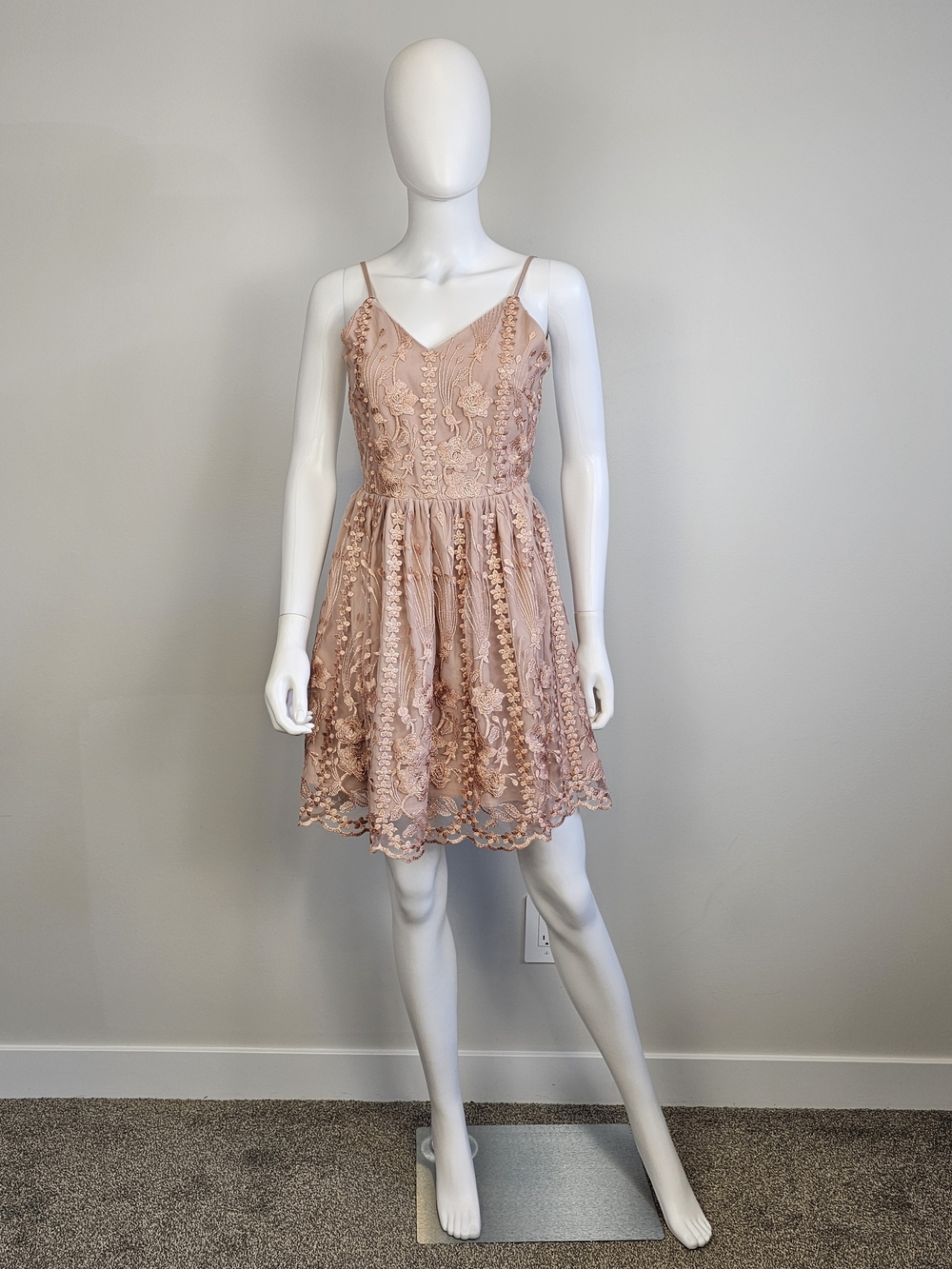 Two Sisters The Label Clara Rose Gold Embroidered Spaghetti Mini Dress Sz 4